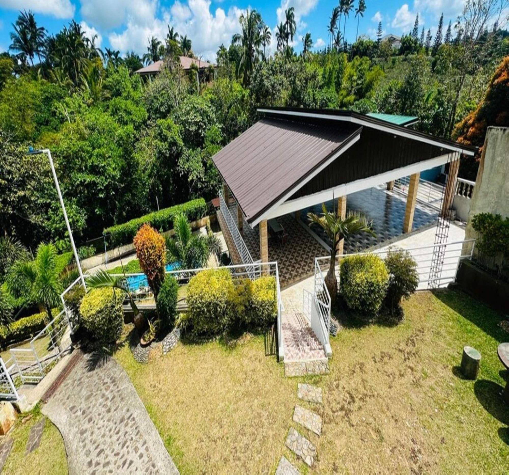 Oyo 1067 Villa Sofia At Silang Tagaytay City Exterior photo